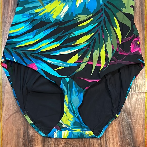 NWOT Amoressa Jungle Borneo One Piece - Picture 10 of 15